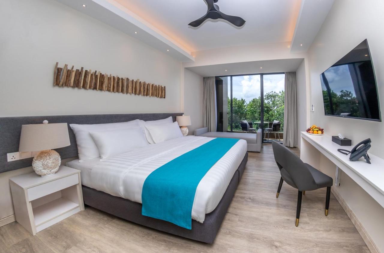 Sky Beach Maldives - Dhiffushi Exterior photo