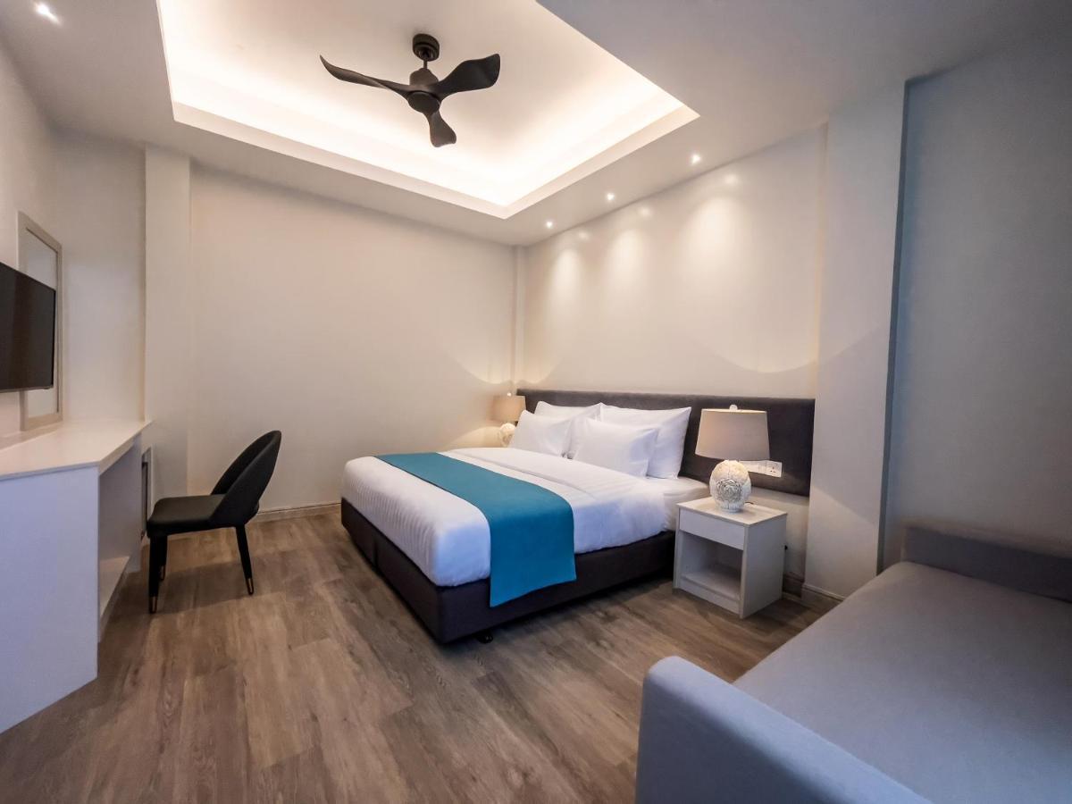 Sky Beach Maldives - Dhiffushi Exterior photo